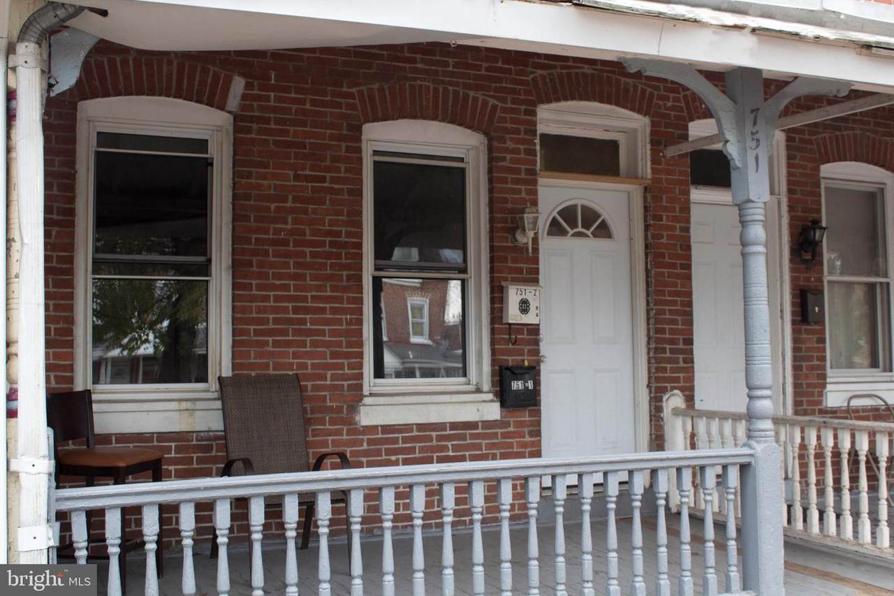 751 Haws Avenue - Photo 1
