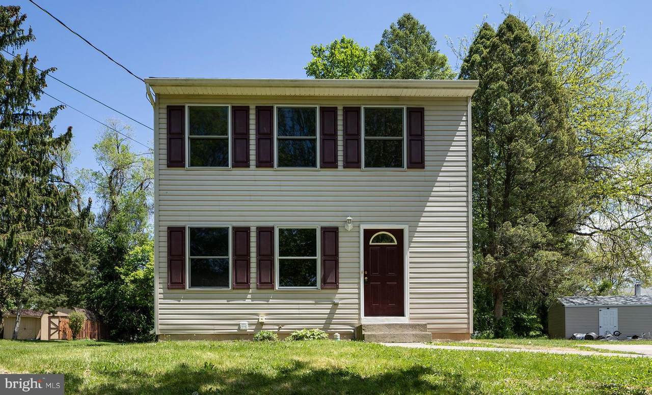 1711 Evergreen Road - Photo 1