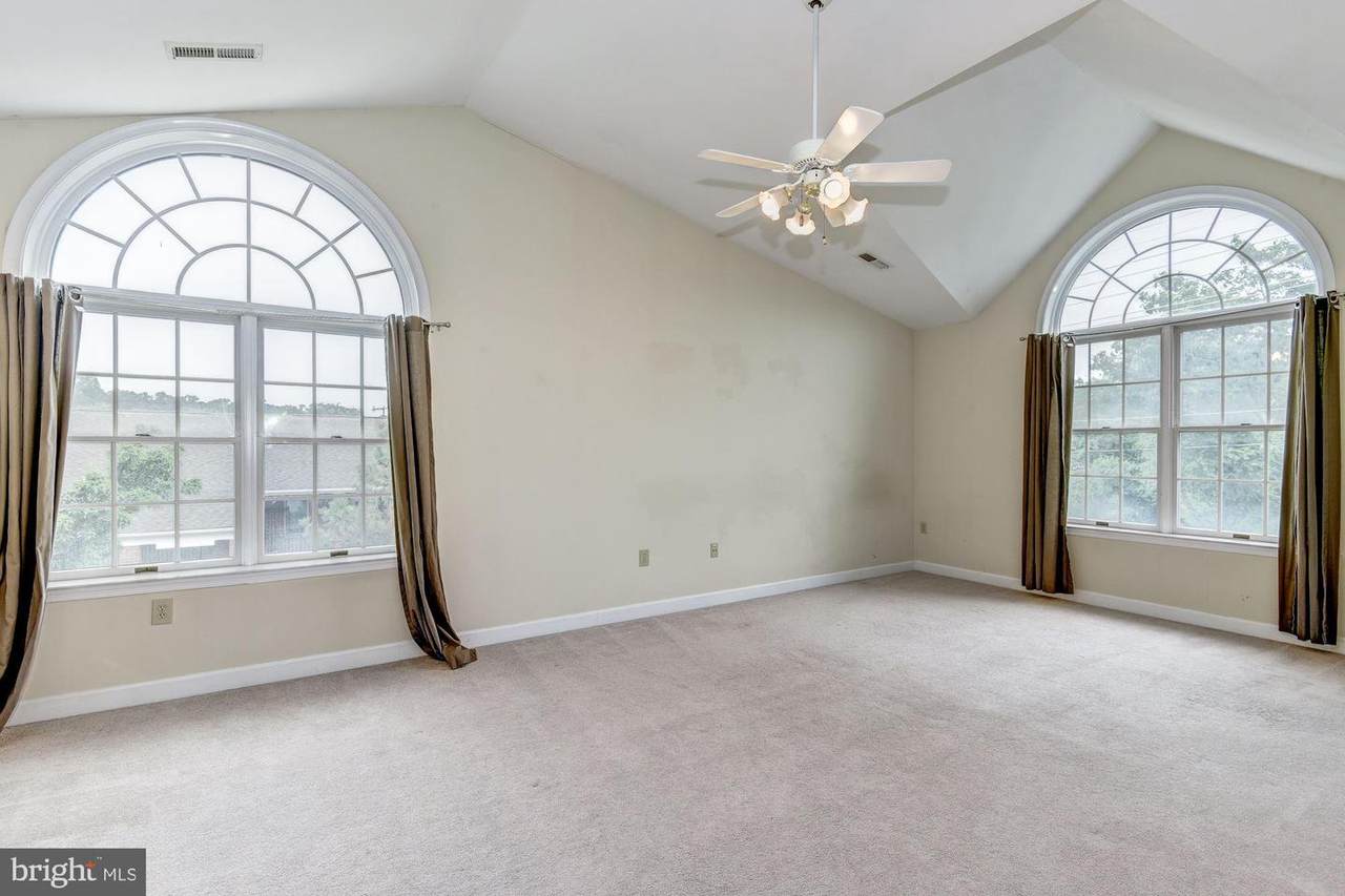 6916 Fairfax Drive - Photo 1