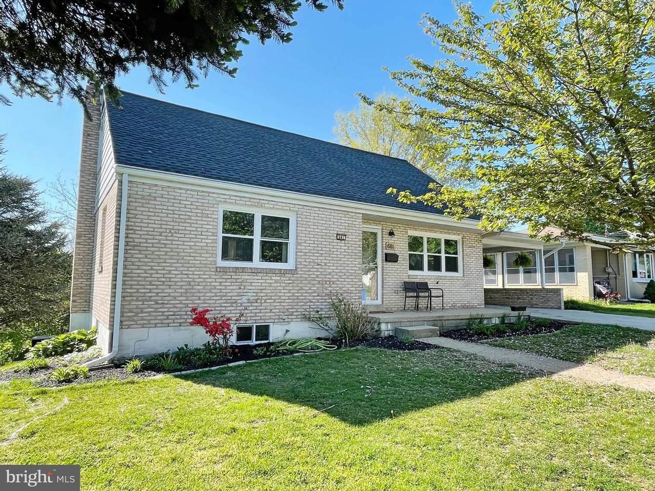 681 Cambria Avenue - Photo 1