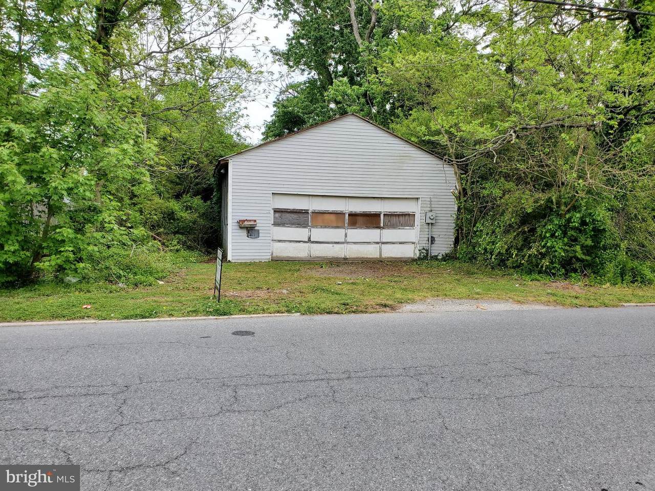 611 Cedar Street - Photo 1