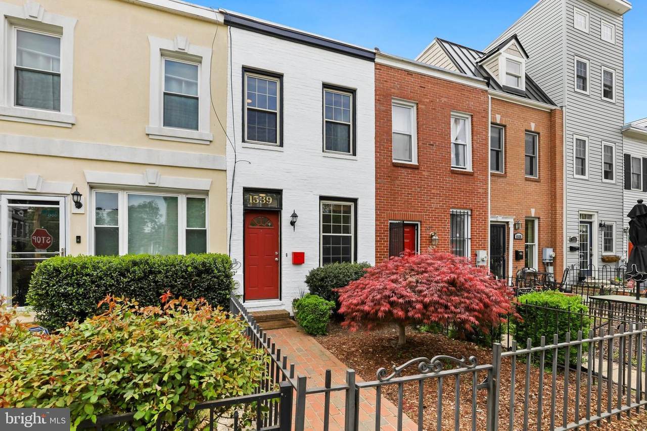 1539 A Street - Photo 1