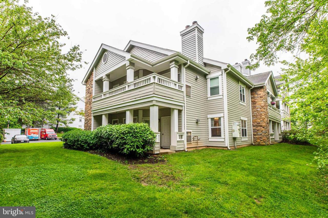 13089 Autumn Woods Way - Photo 1