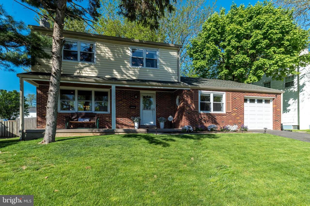831 Lombardy Drive - Photo 1