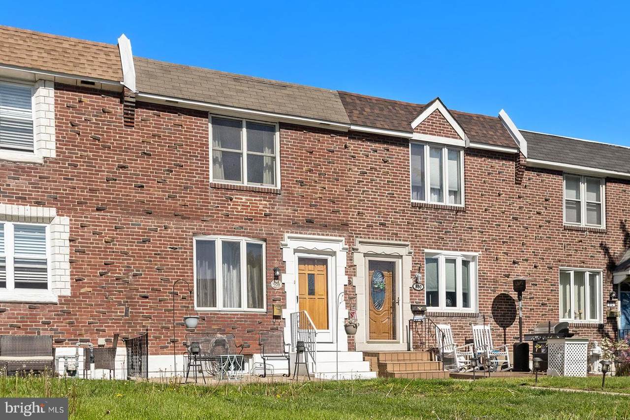 908 Poplar Avenue - Photo 1