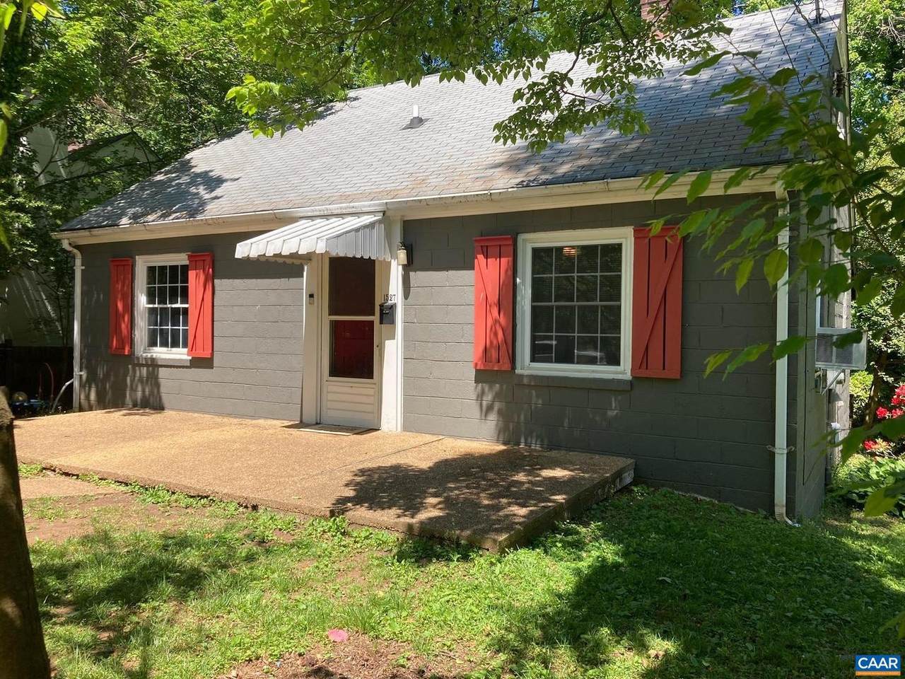 1527 Broad Ave - Photo 1