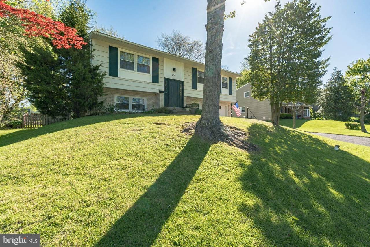 813 Yorktown Street - Photo 1