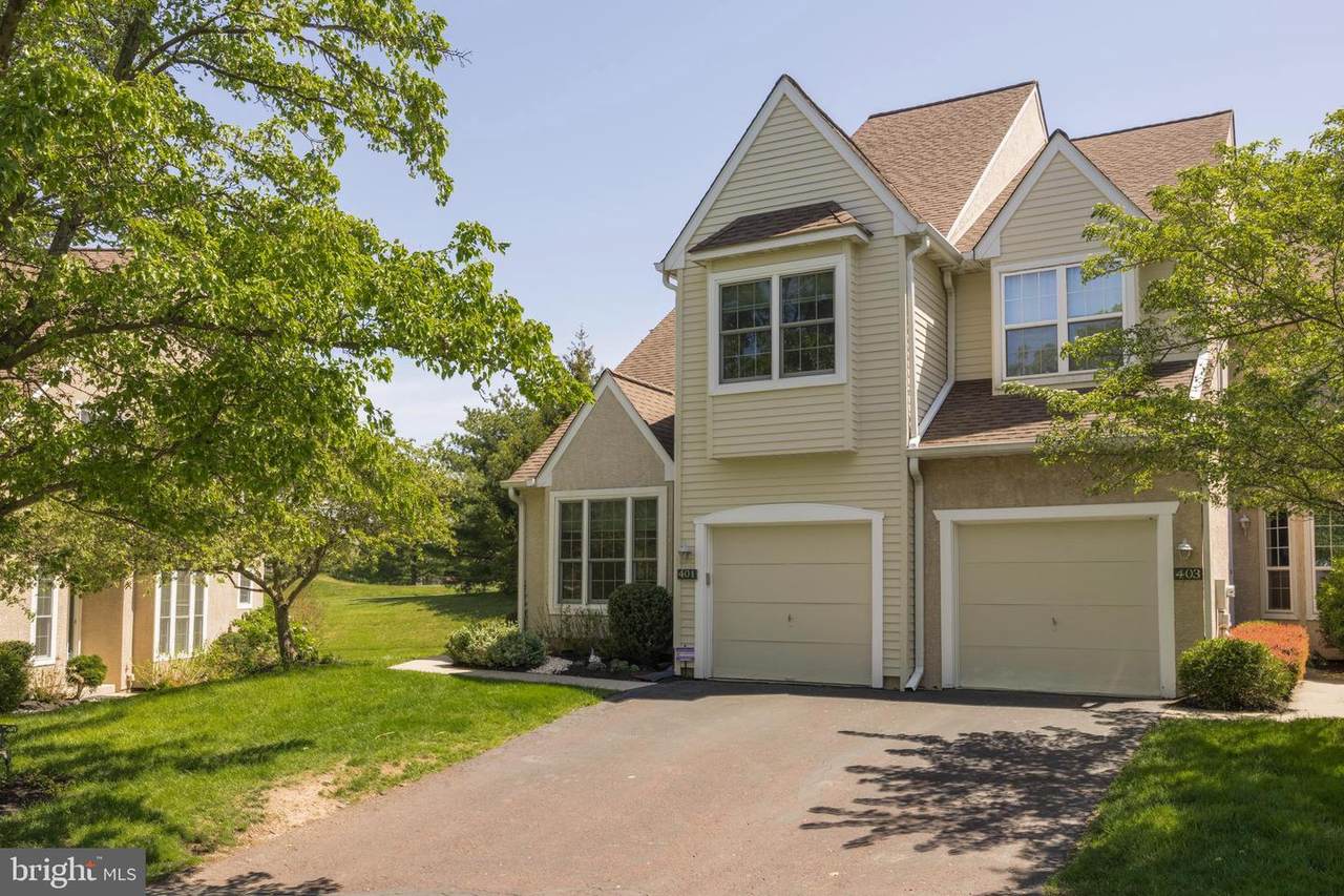401 Country Club Drive - Photo 1
