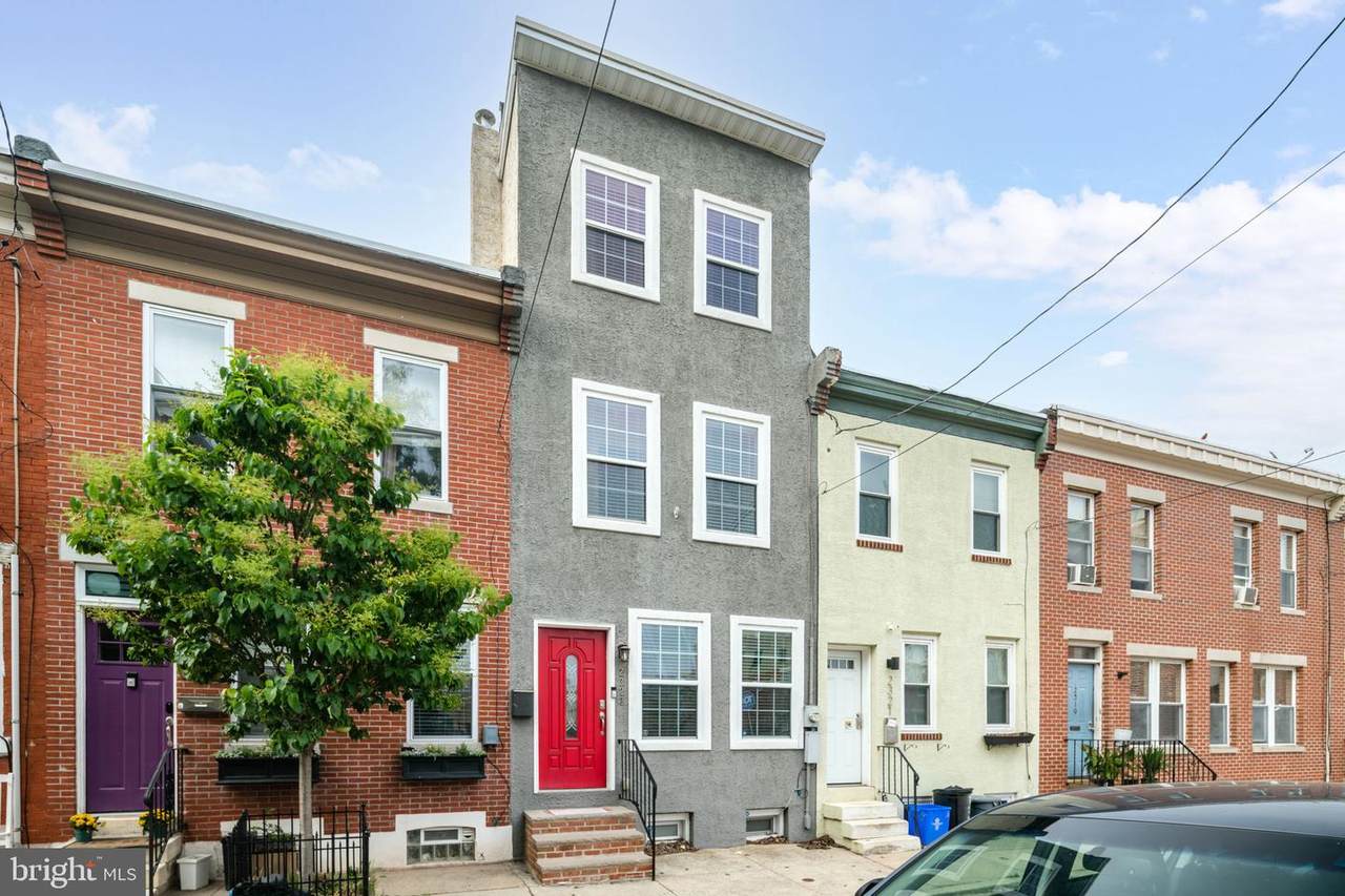 2323 Montrose Street - Photo 1