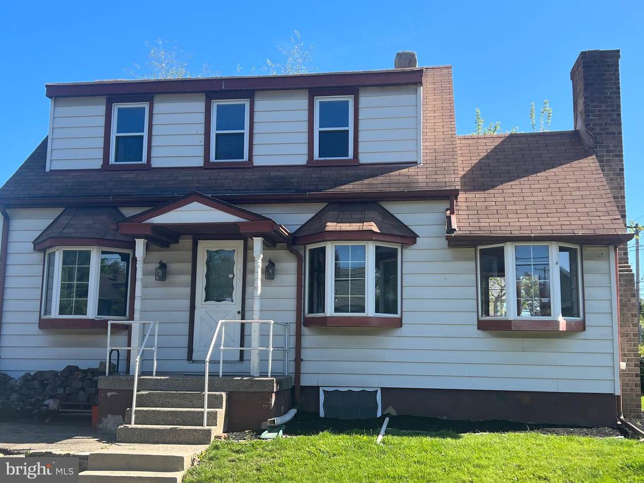 475 Lincoln Avenue - Photo 1