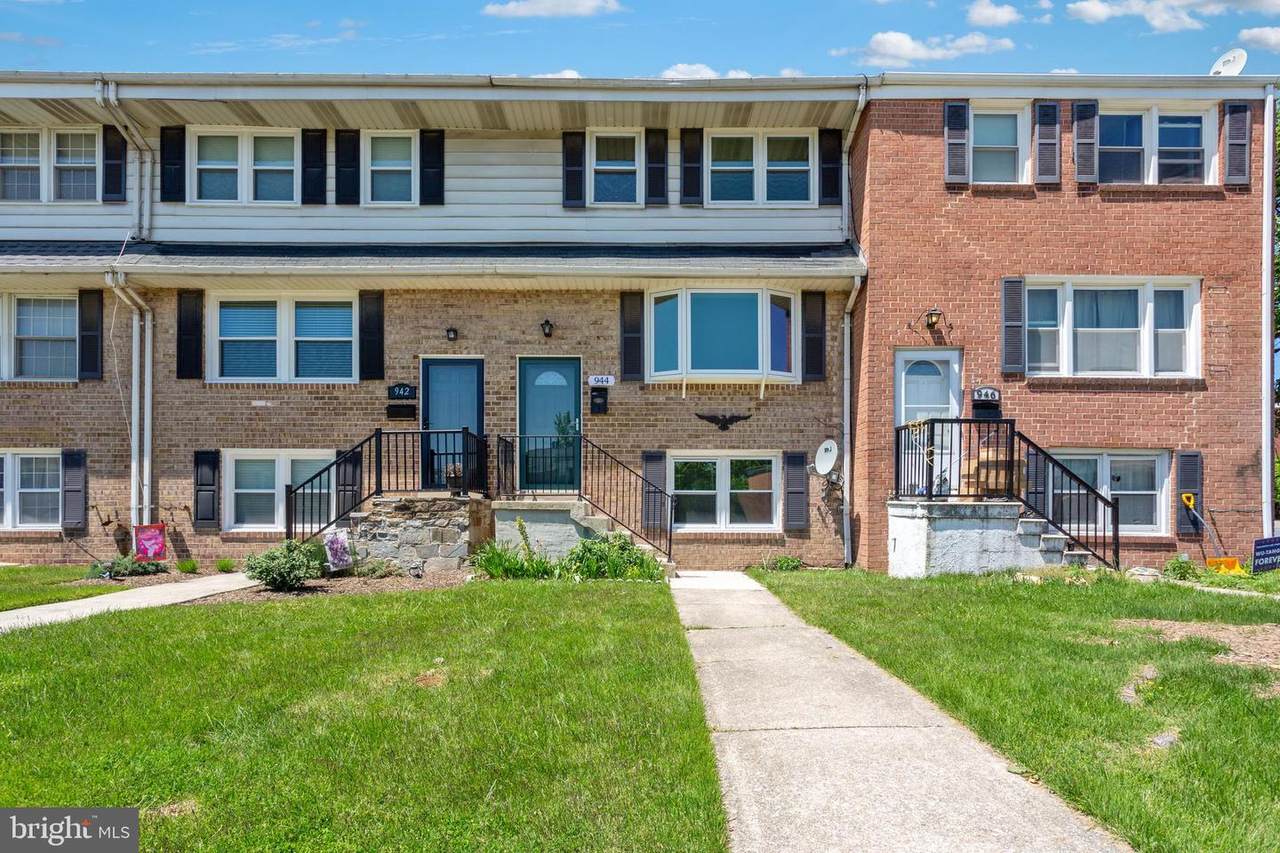 944 Grovehill Road - Photo 1