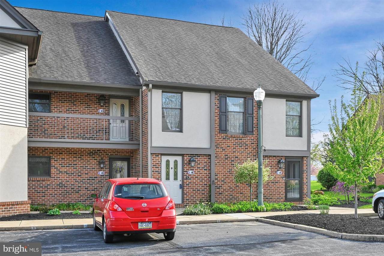 19 Amberley Way - Photo 1