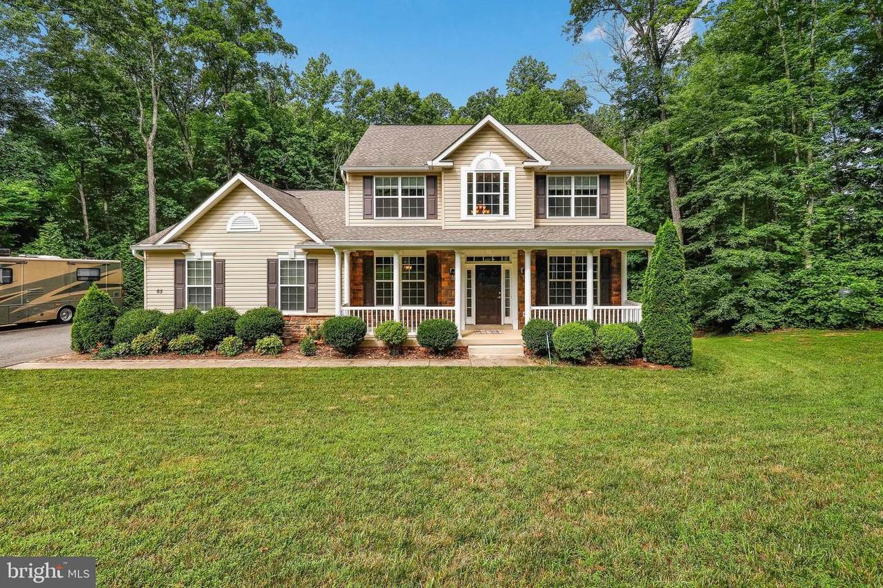 65 Williamsburg Lane - Photo 1