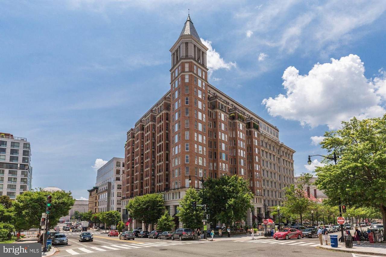 601 Pennsylvania Avenue - Photo 1