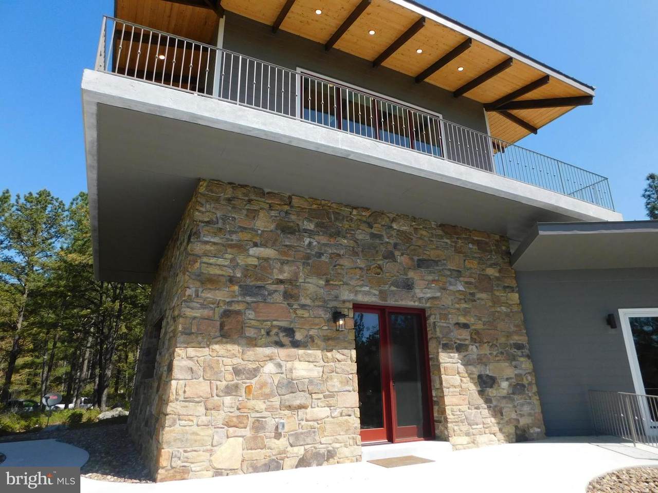 606 Butternut Drive - Photo 1
