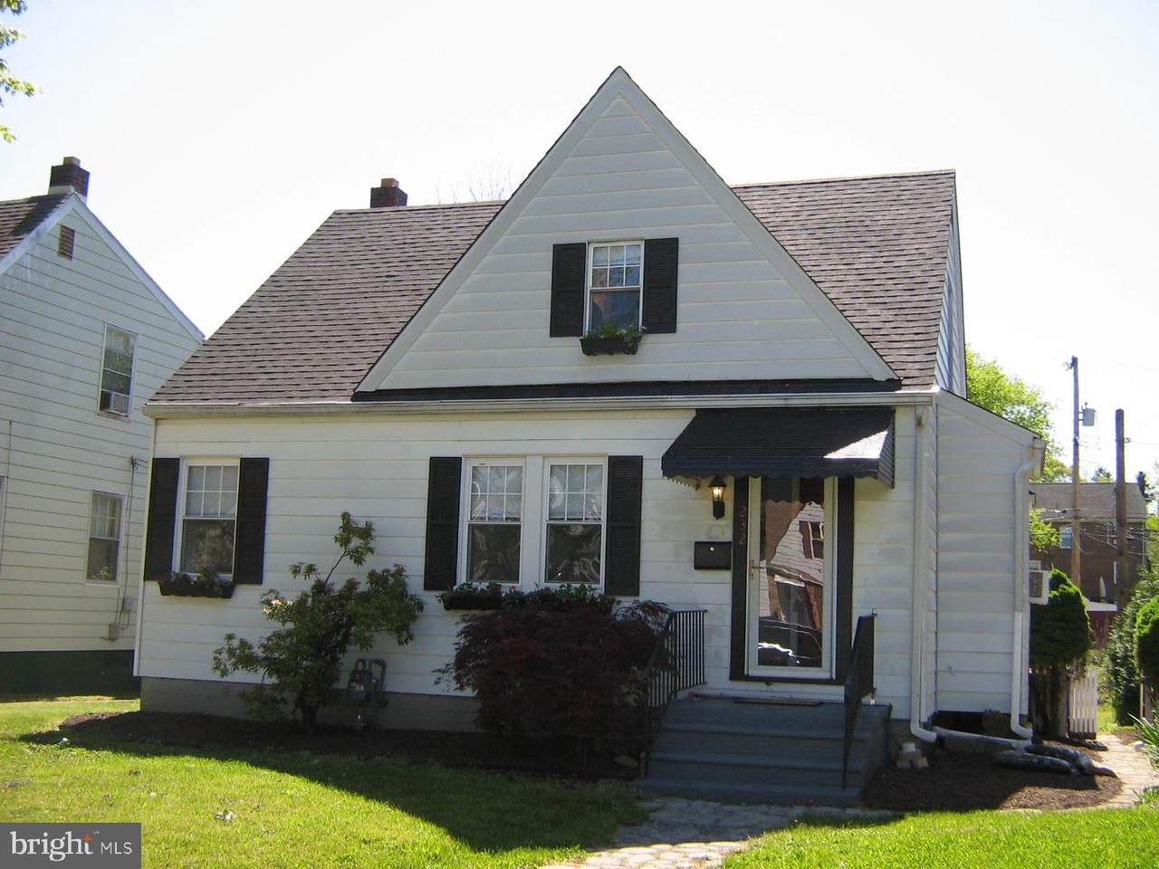 232 Belview Avenue - Photo 1