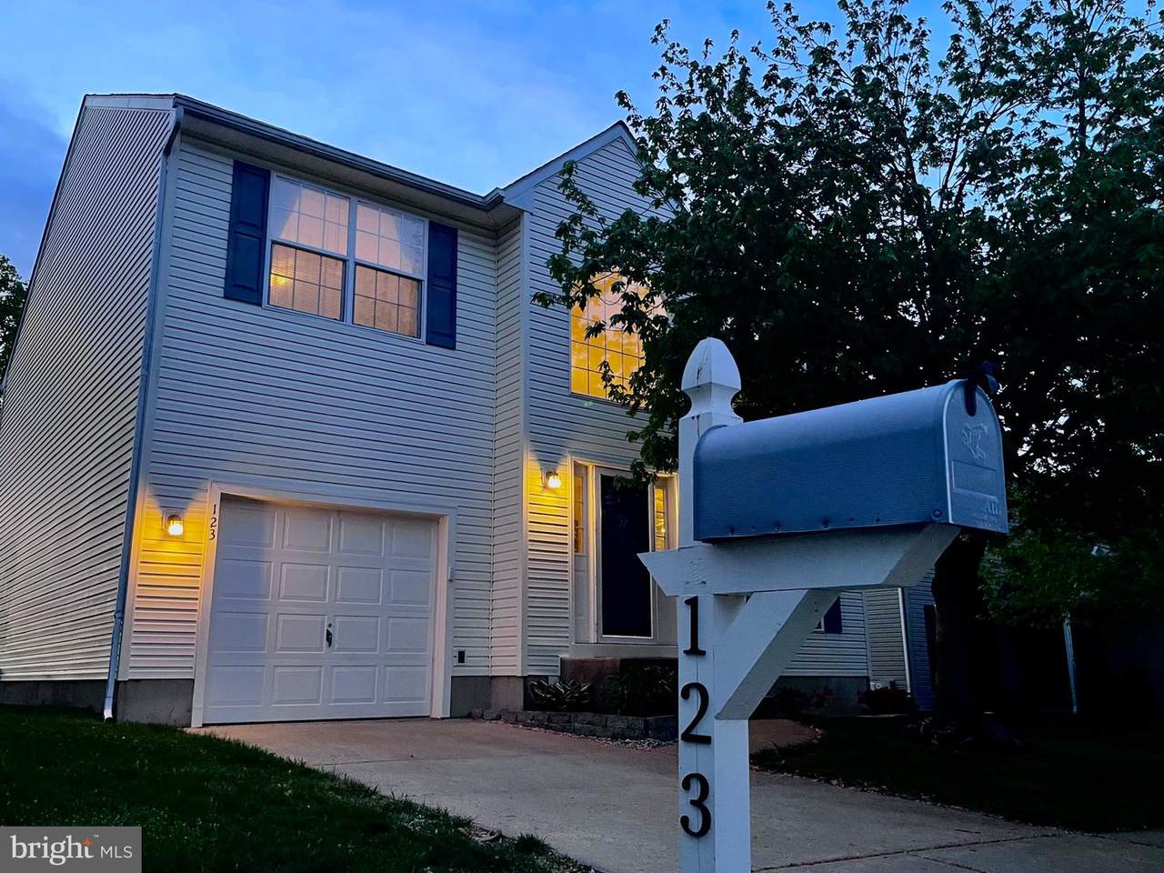 123 Marquis Drive - Photo 1