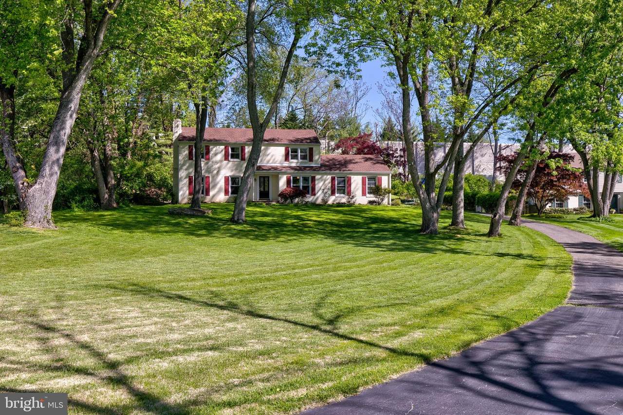 147 Coldstream Drive - Photo 1