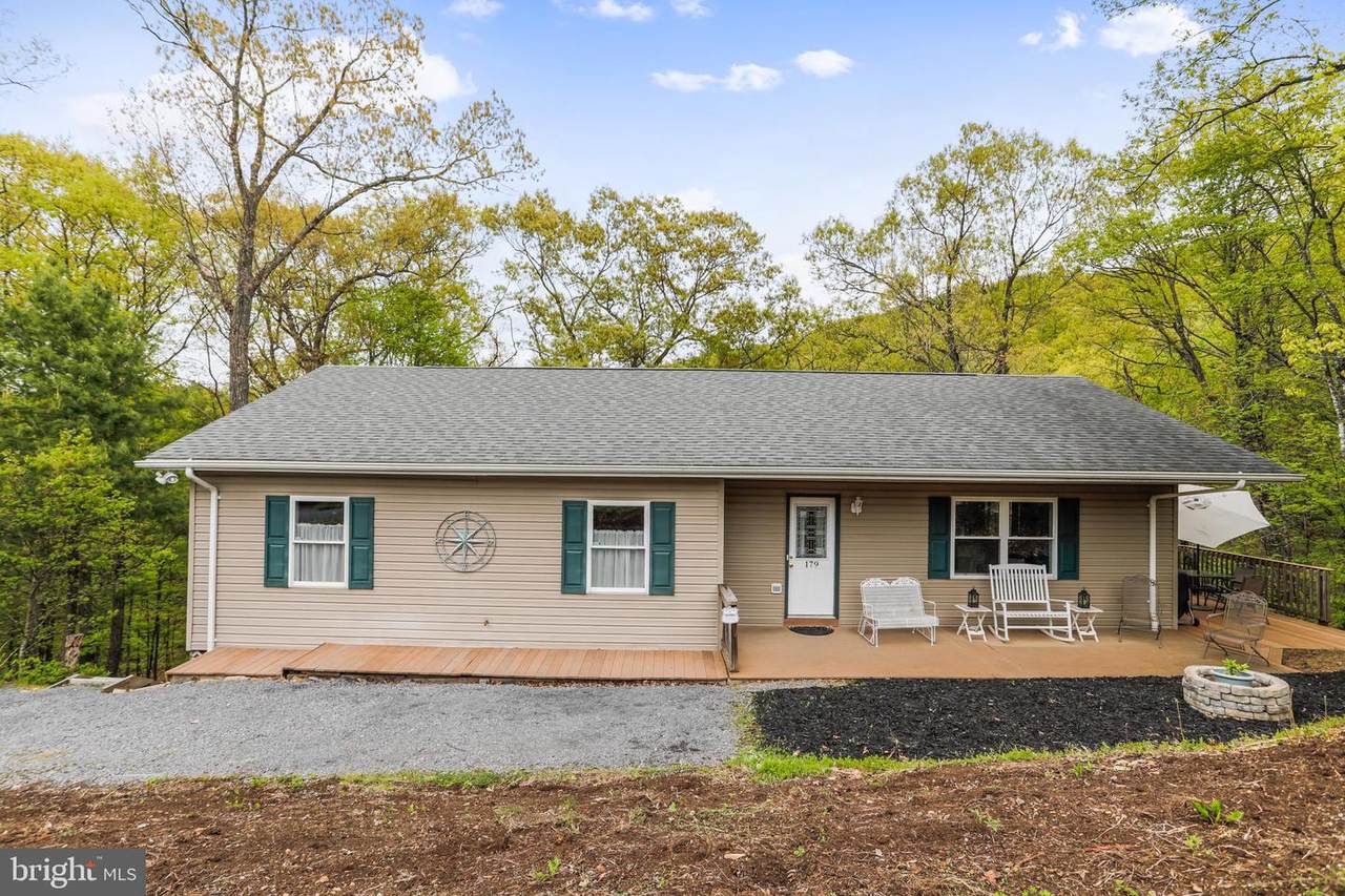 179 Vickie Way - Photo 1