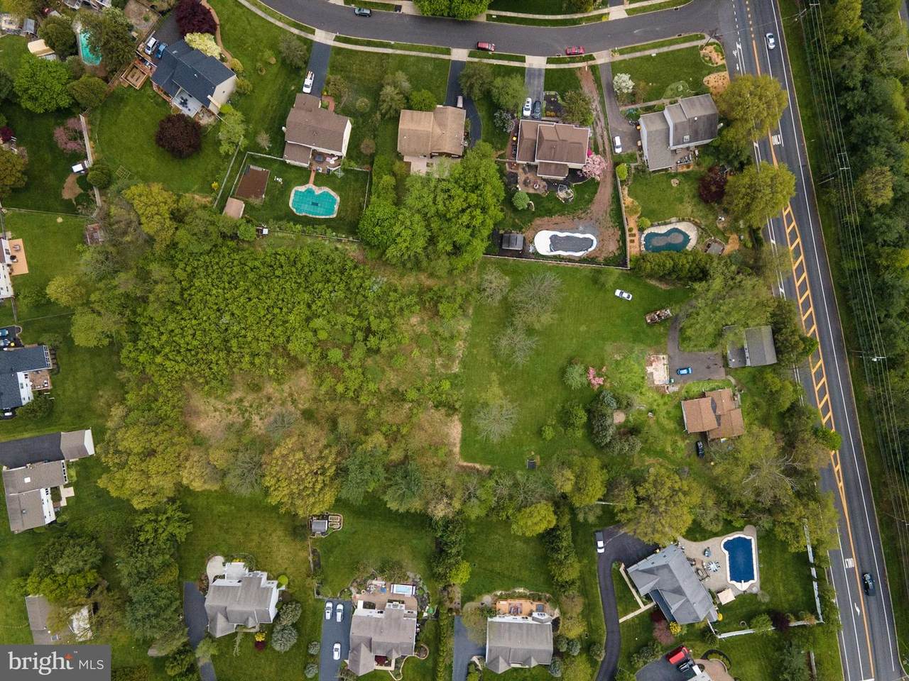 825 Morris Road - Photo 1