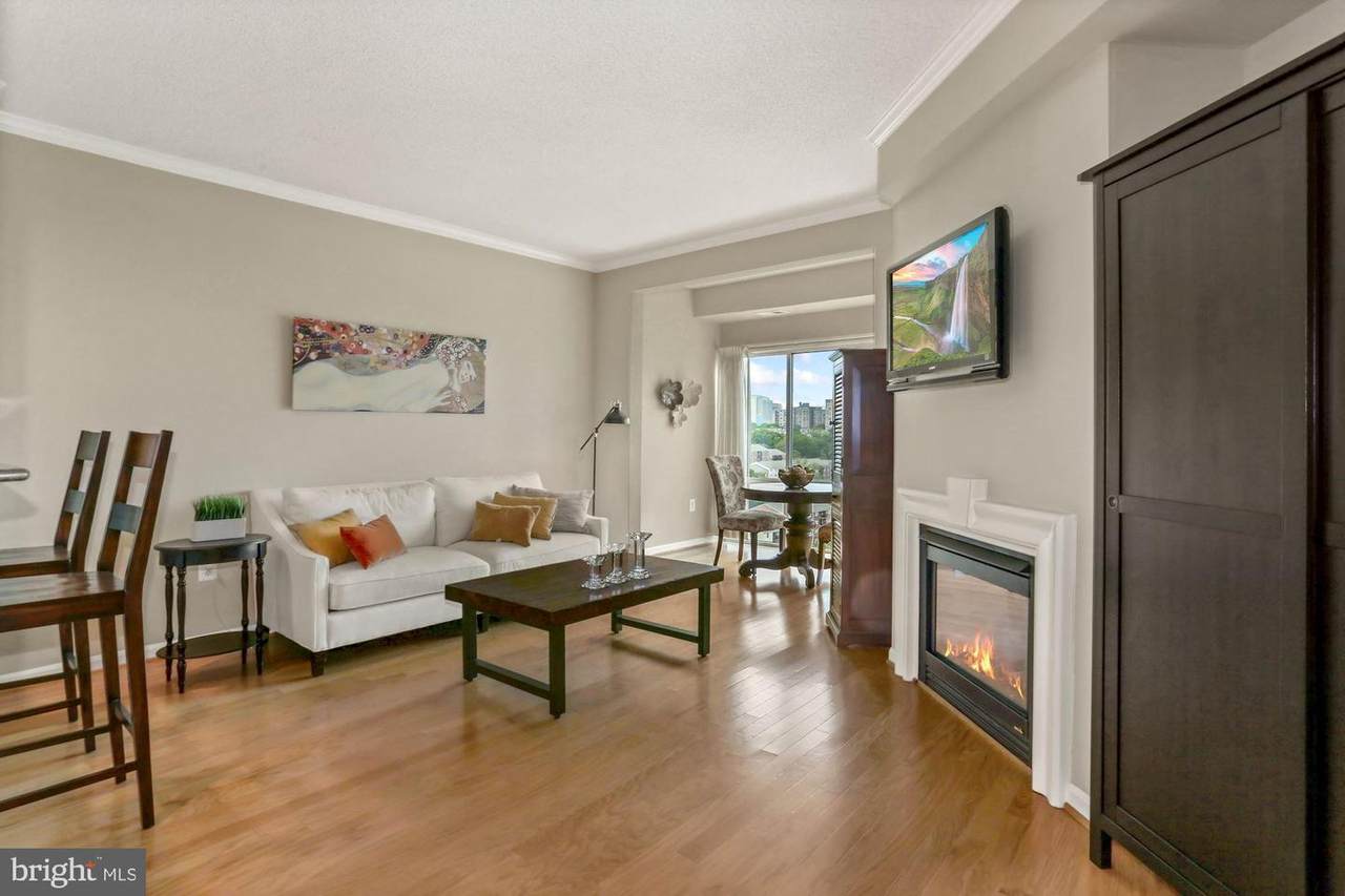 3101 Hampton Drive - Photo 1