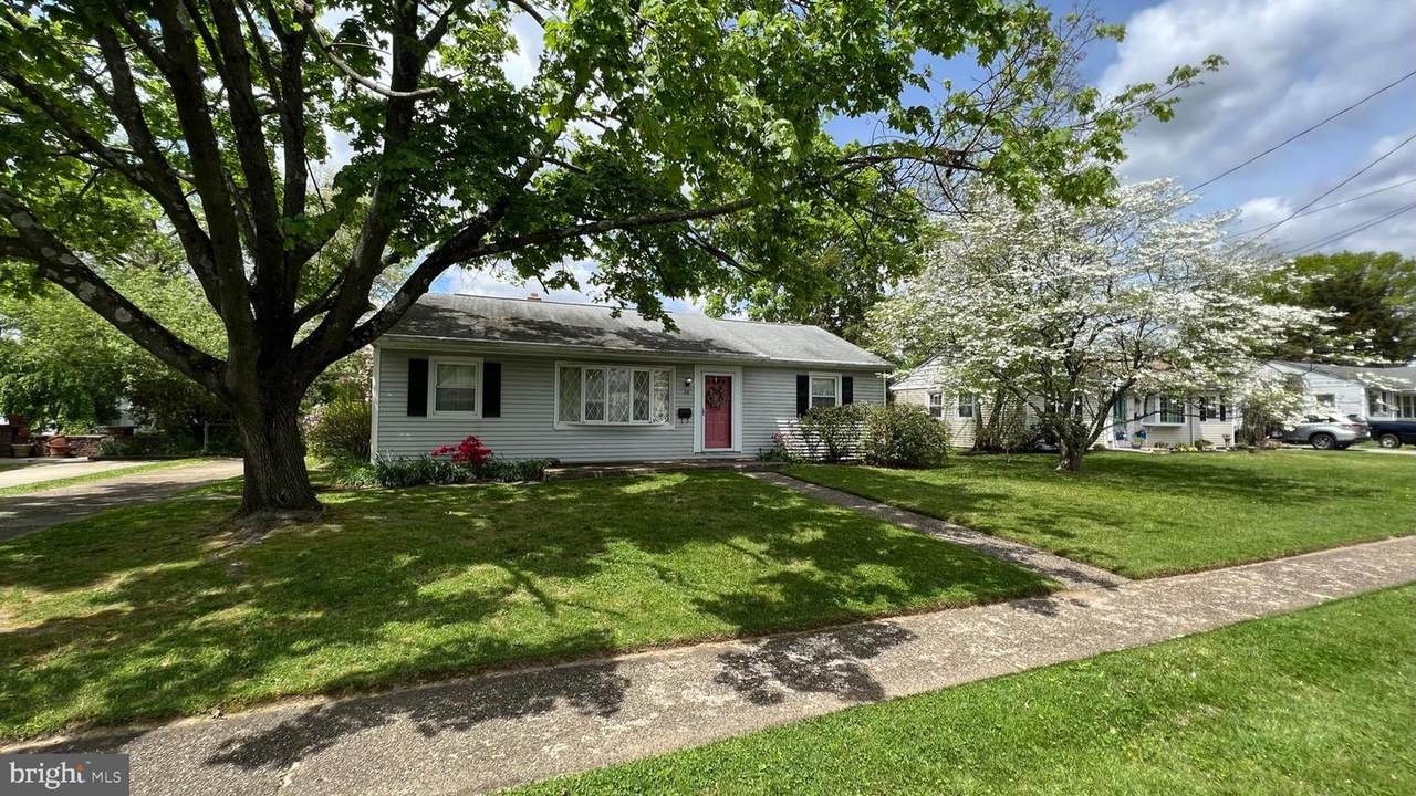 36 Temple Avenue - Photo 1