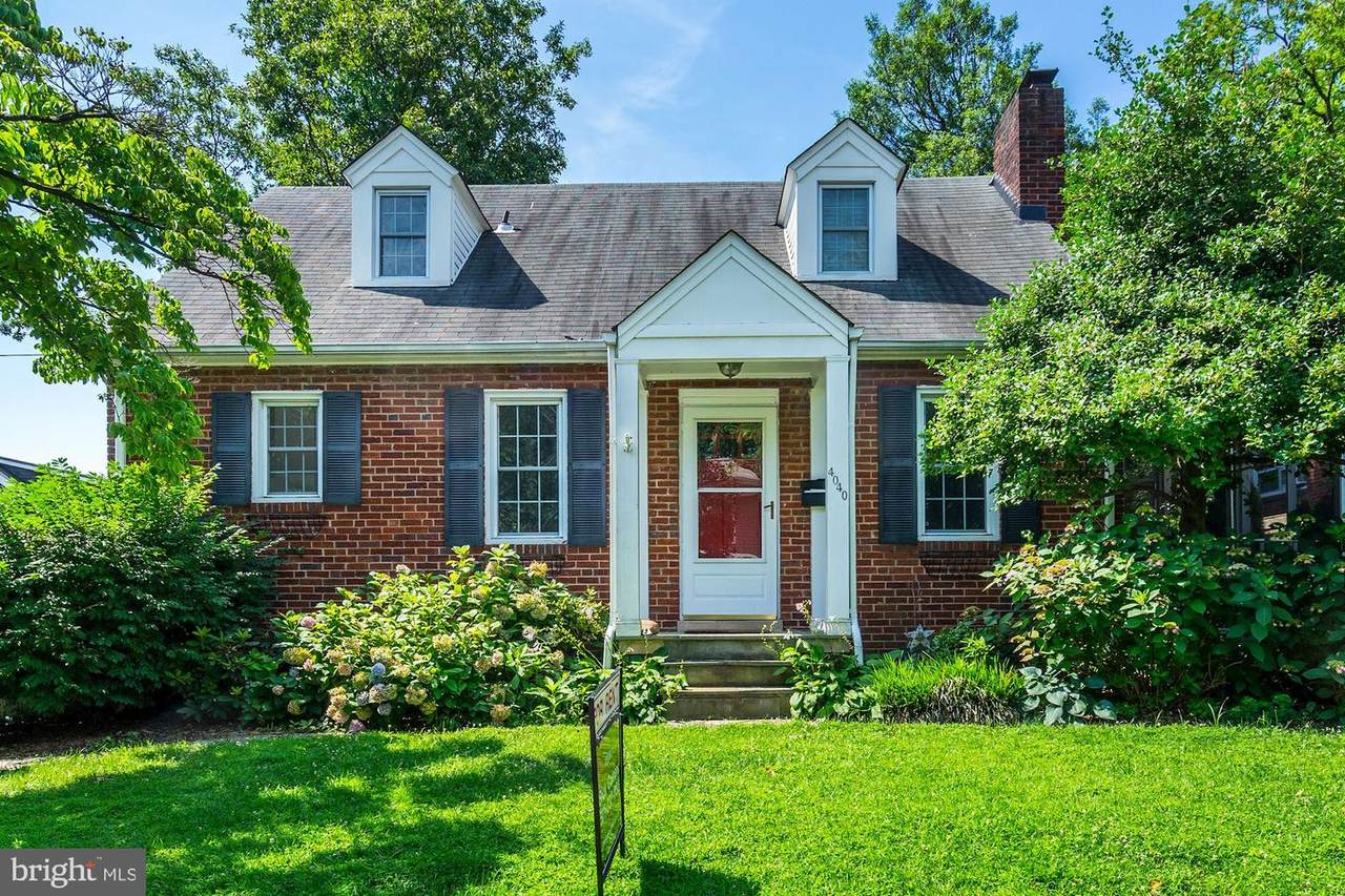 4040 20TH Street - Photo 1