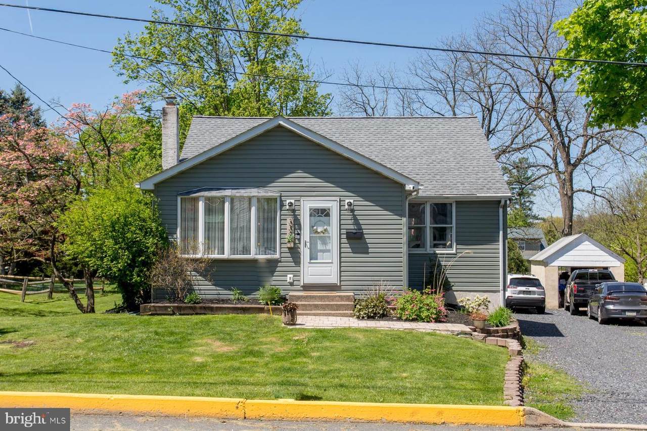 334 5TH Street - Photo 1