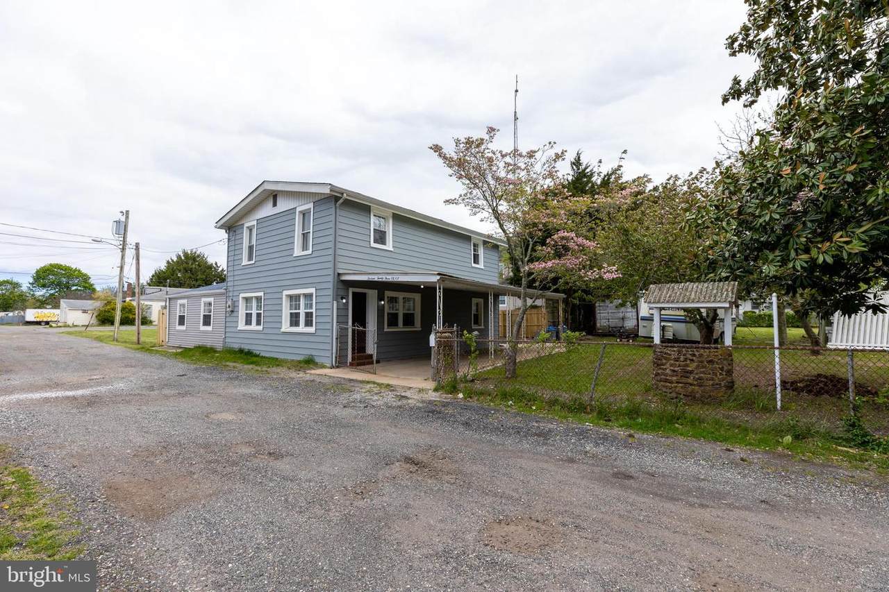 1323 Main Street - Photo 1