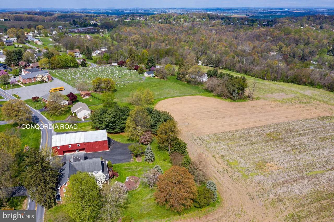 419 Hempfield Hill Road - Photo 1