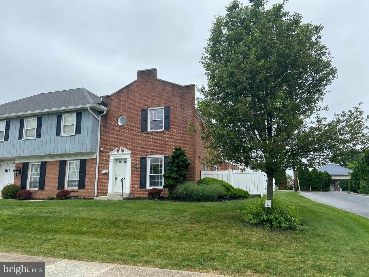 415 Caracas Avenue - Photo 1