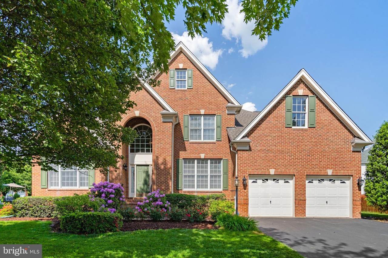 5563 Tournament Drive - Photo 1
