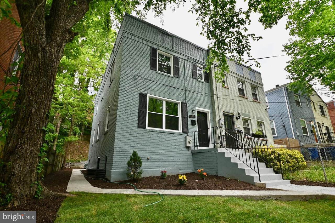 224 Malcolm X Avenue - Photo 1