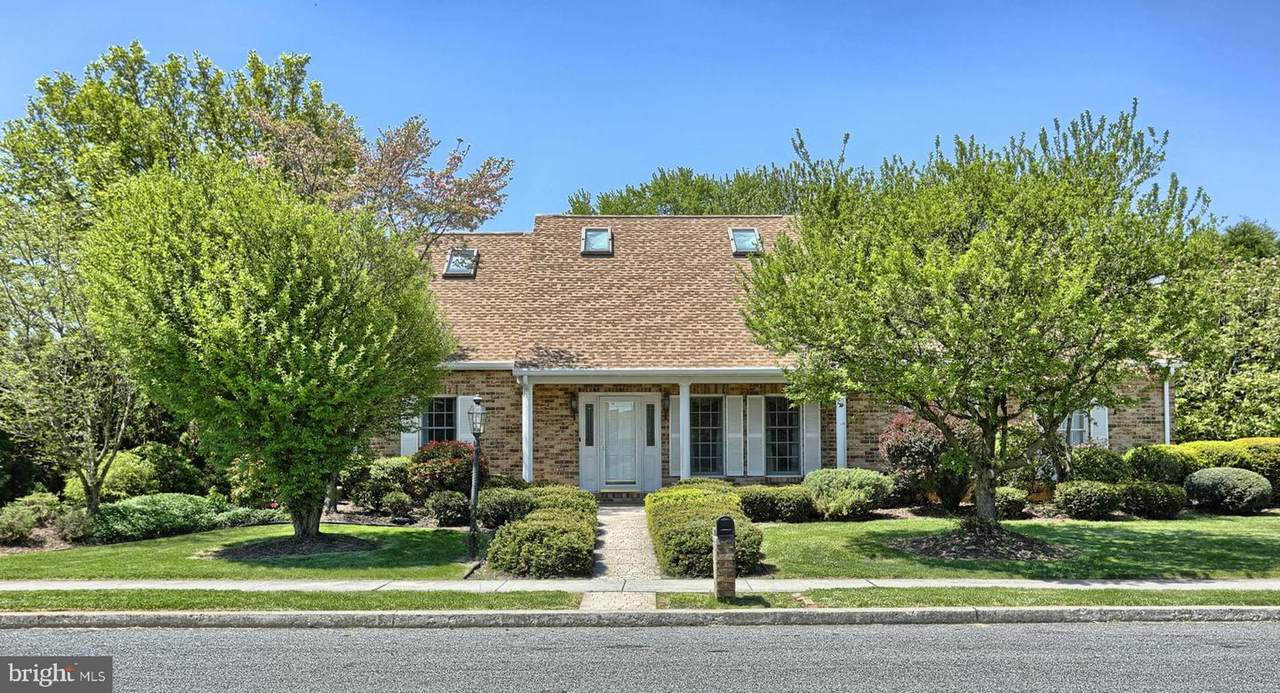 905 Eric Drive - Photo 1