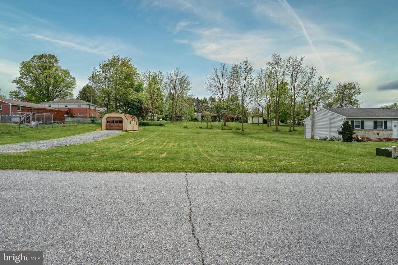 252 Valley Drive - Photo 1
