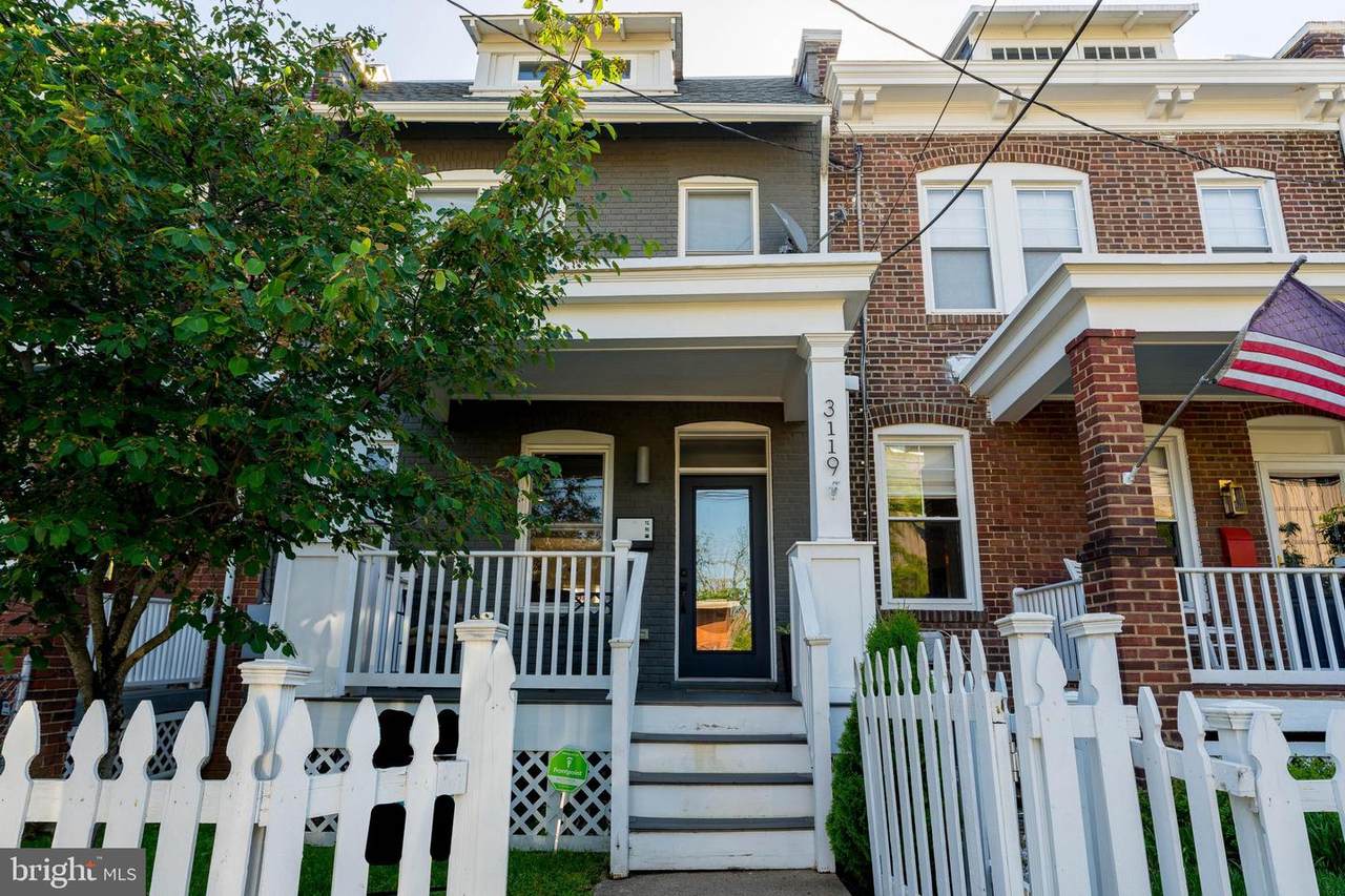 3119 12TH Street - Photo 1