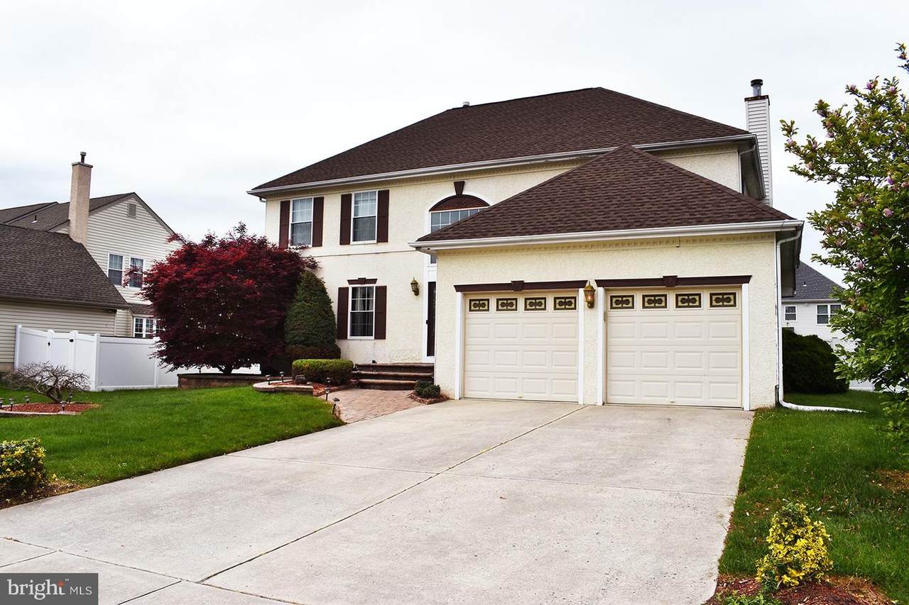 41 Alton Way - Photo 1