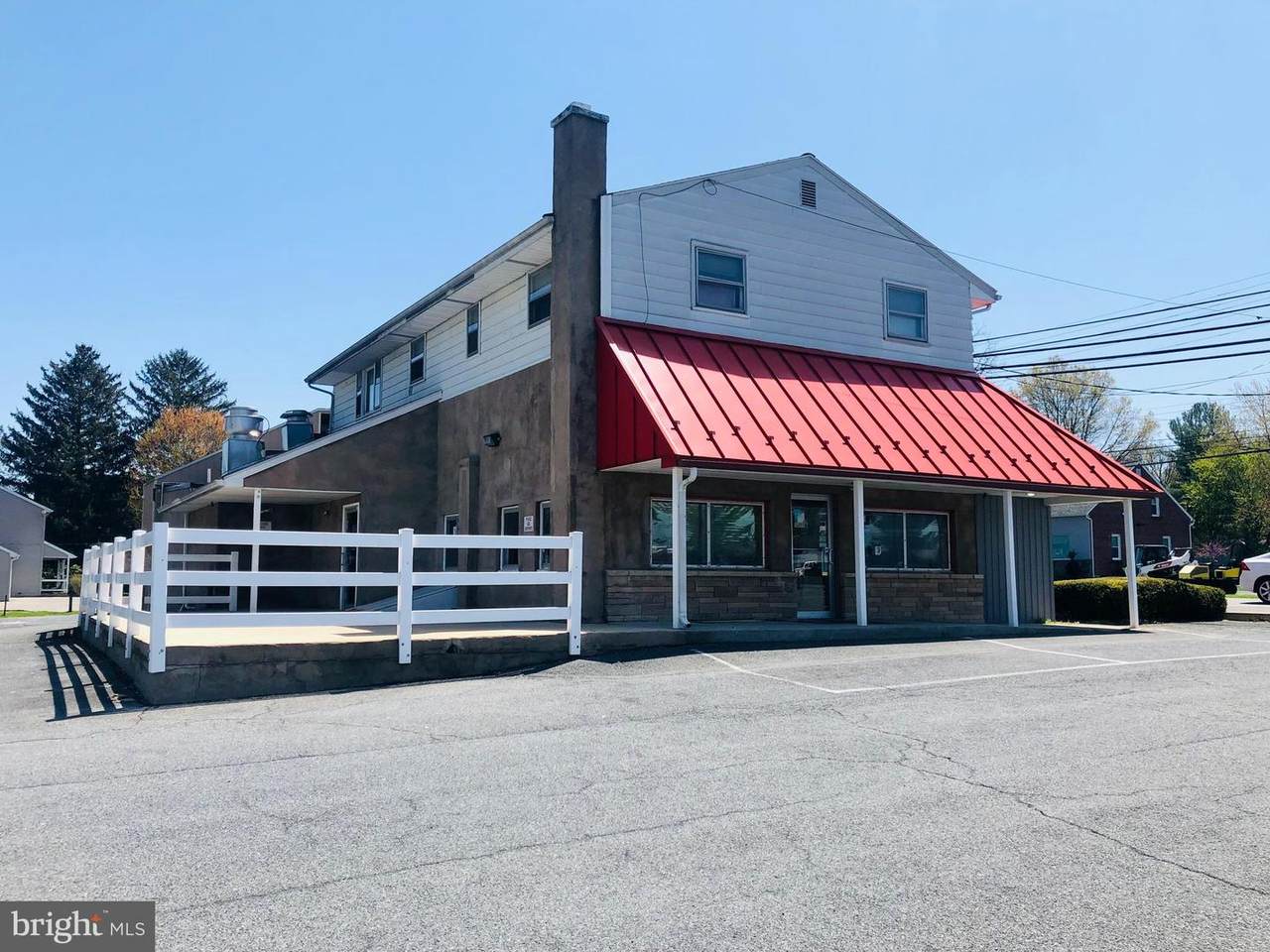 2645 Columbia Avenue - Photo 1