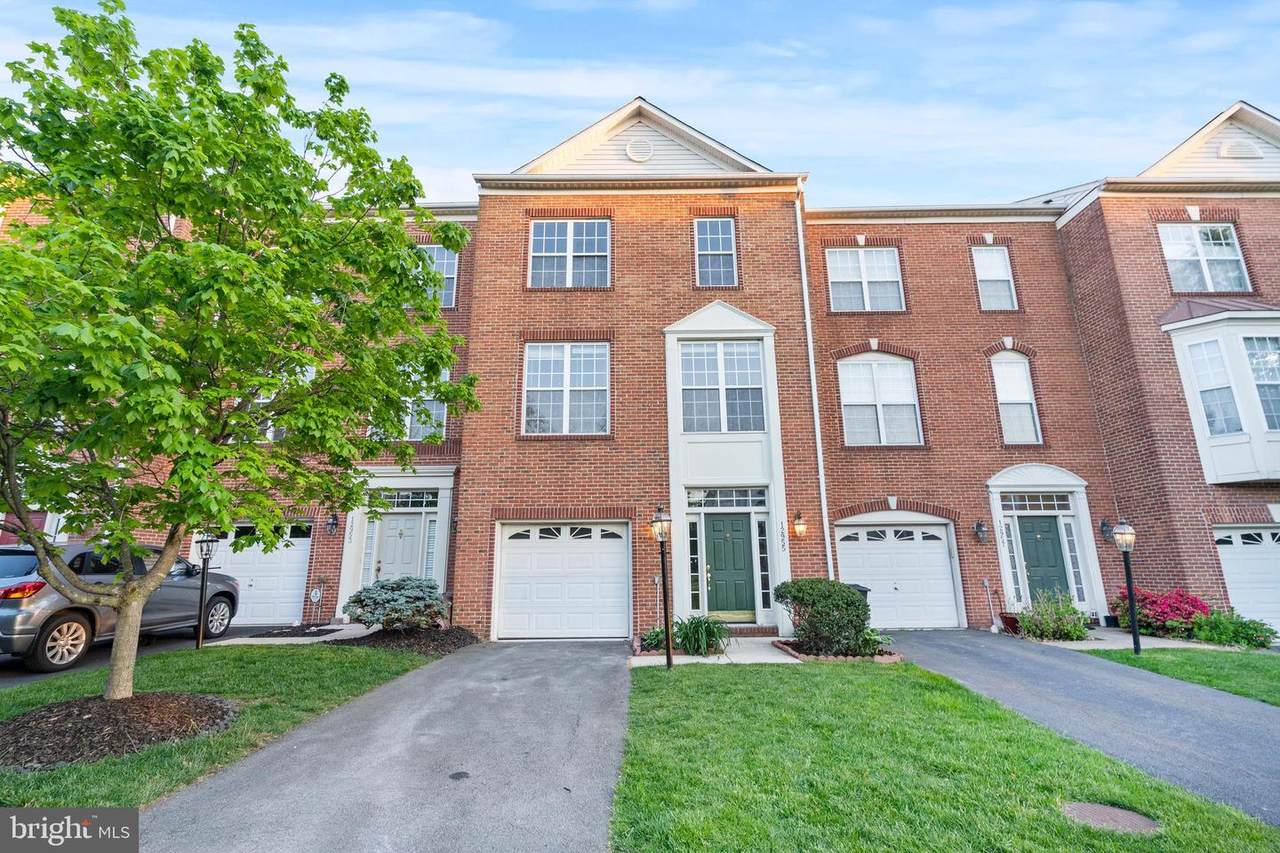 12955 Wood Crescent Circle - Photo 1