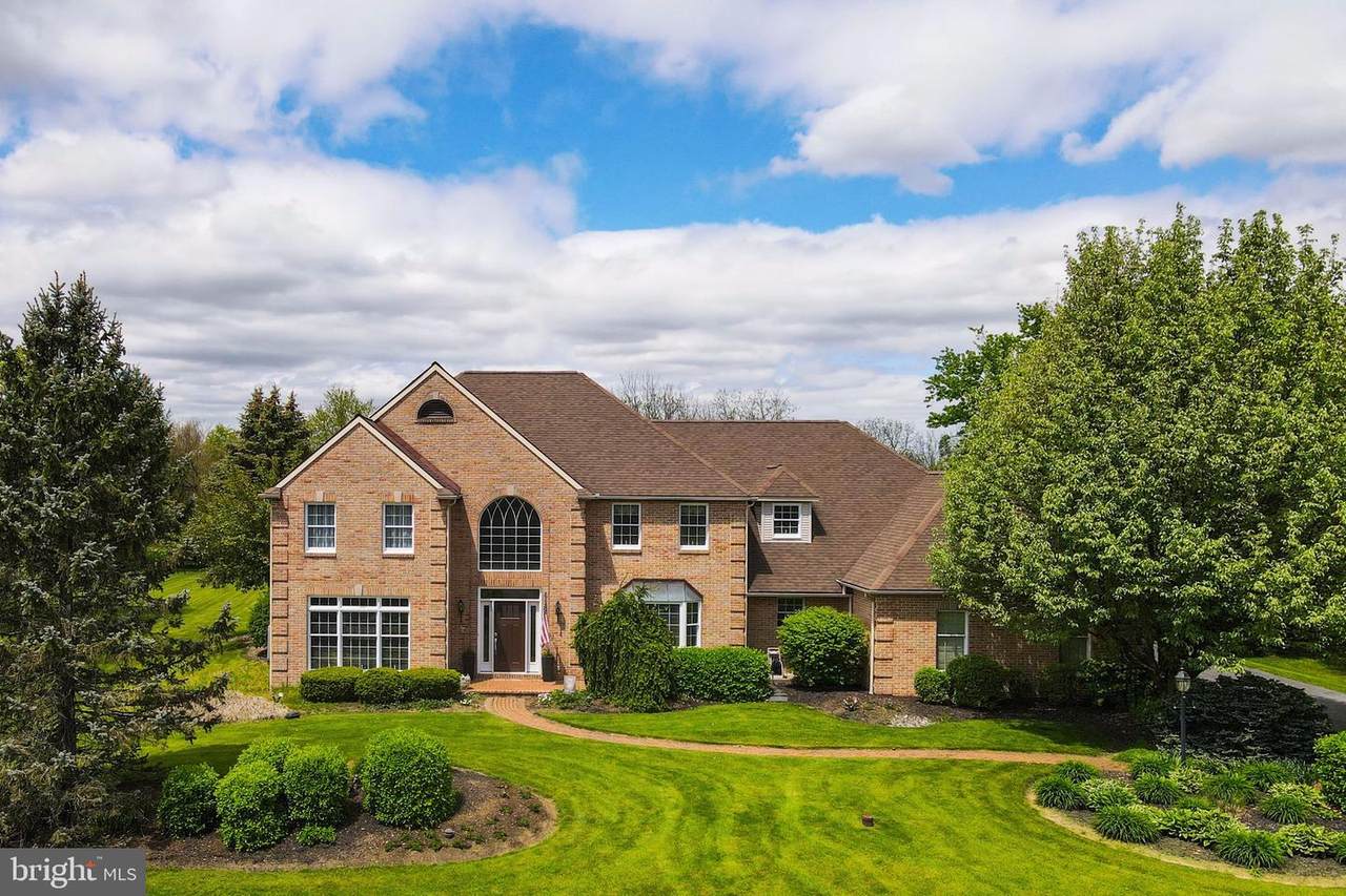 2760 Rickenbacker Court - Photo 1