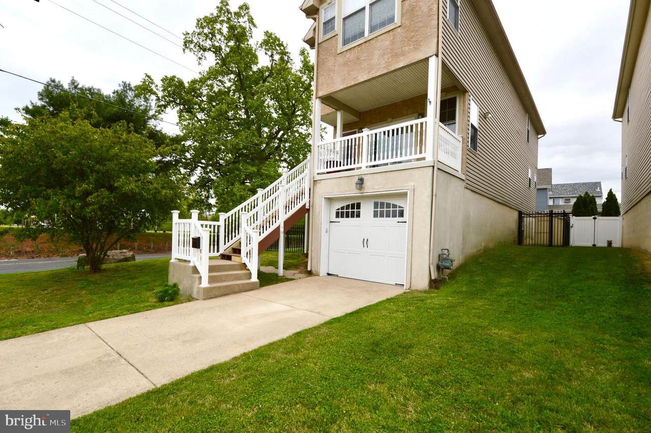 9200 Delaware Avenue - Photo 1