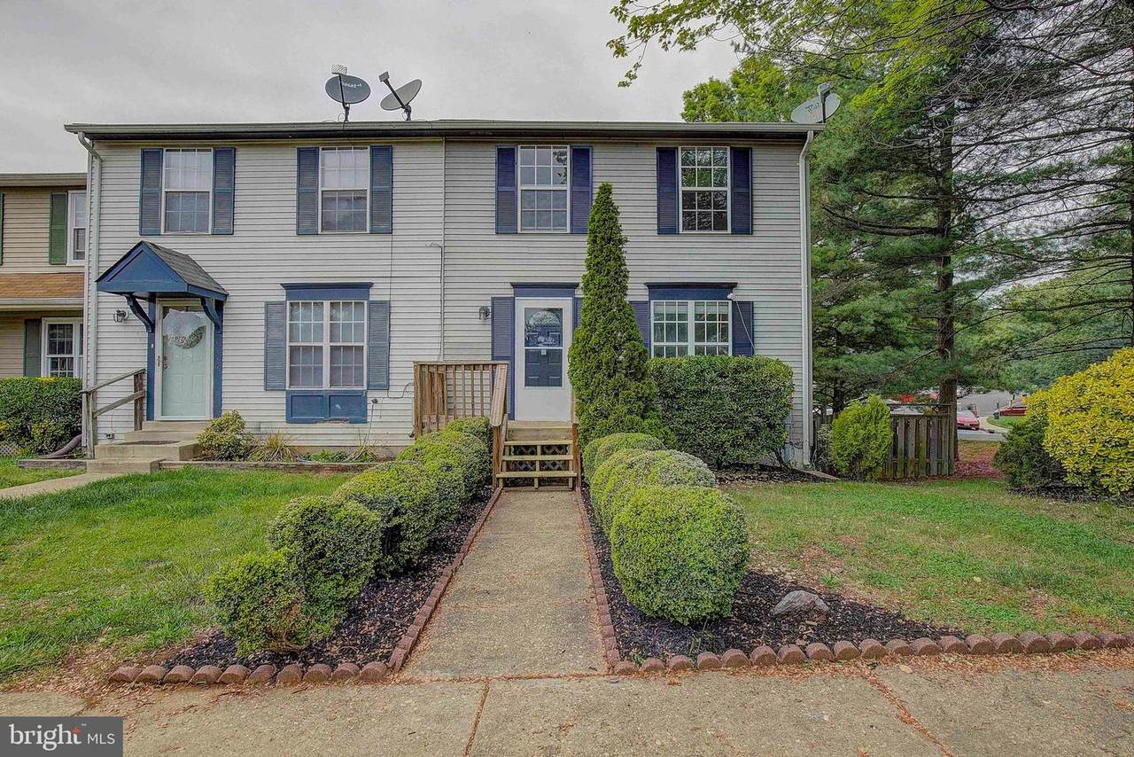 1528 Lodge Pole Court - Photo 1