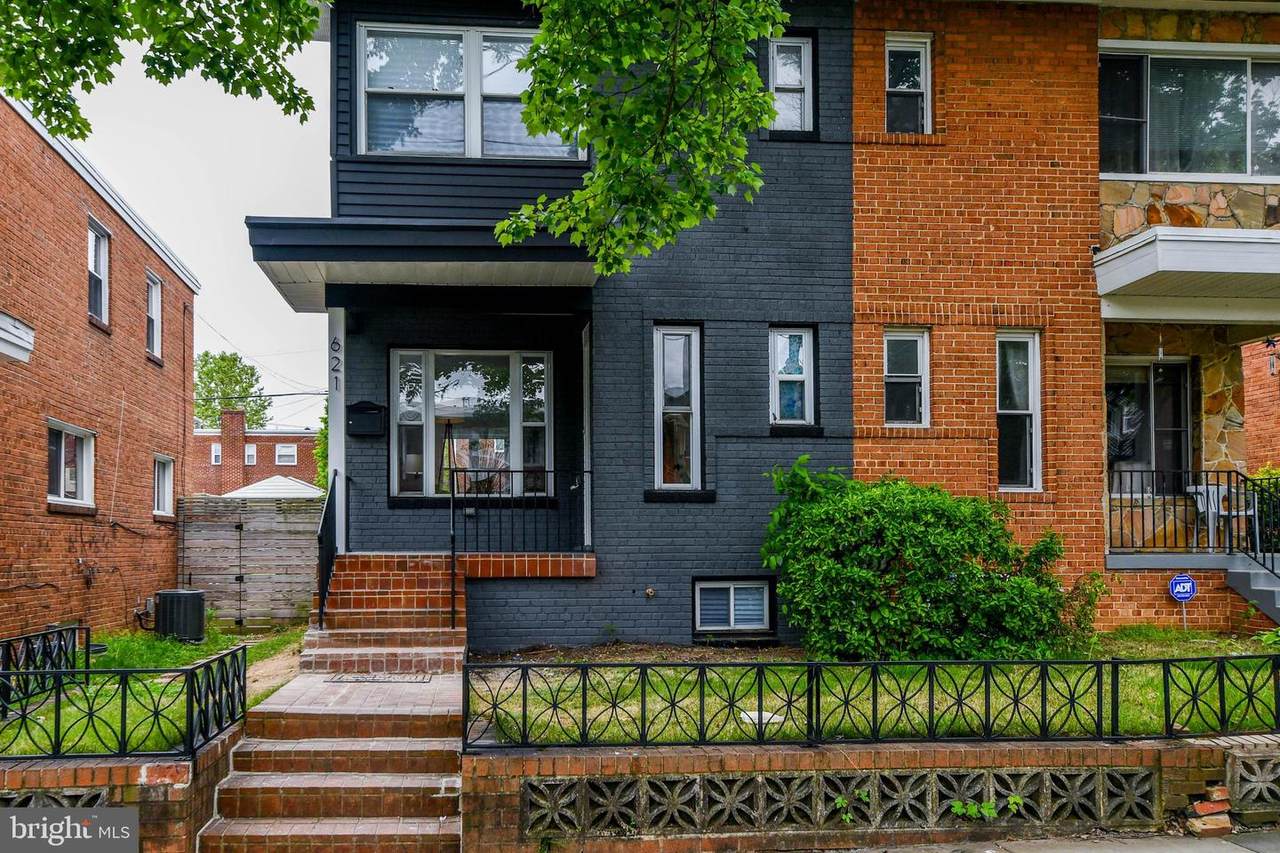 621 Kensington Place - Photo 1