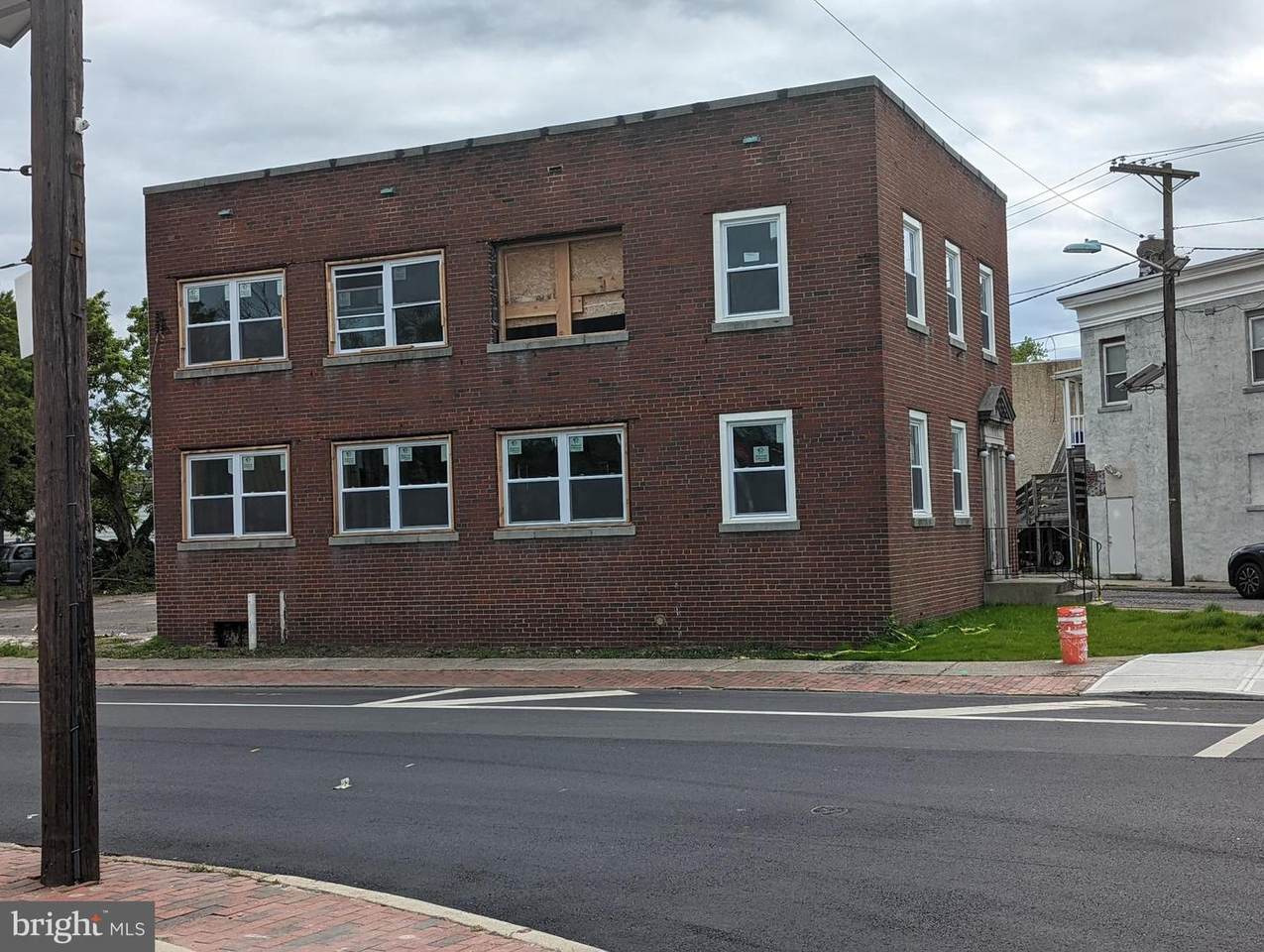 250 Warren Street - Photo 1