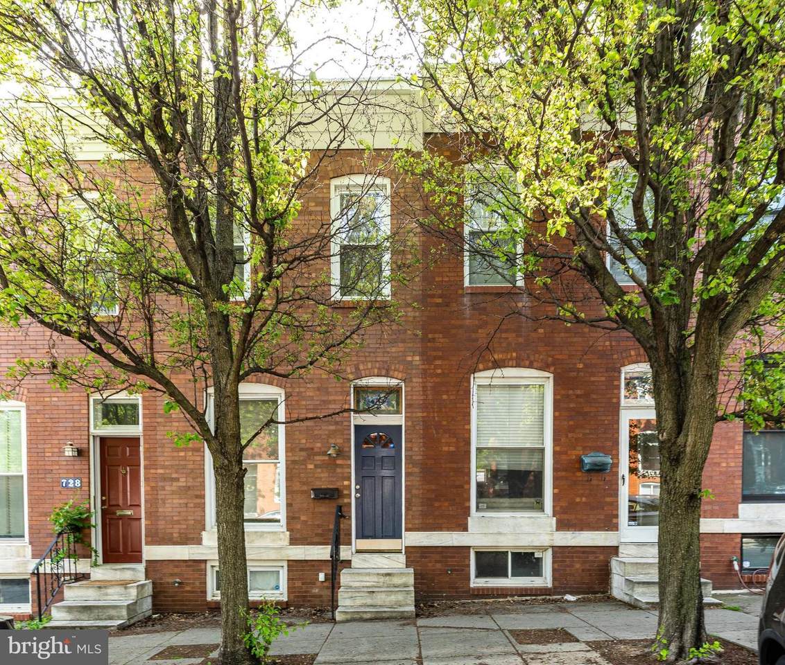 726 Lakewood Avenue - Photo 1