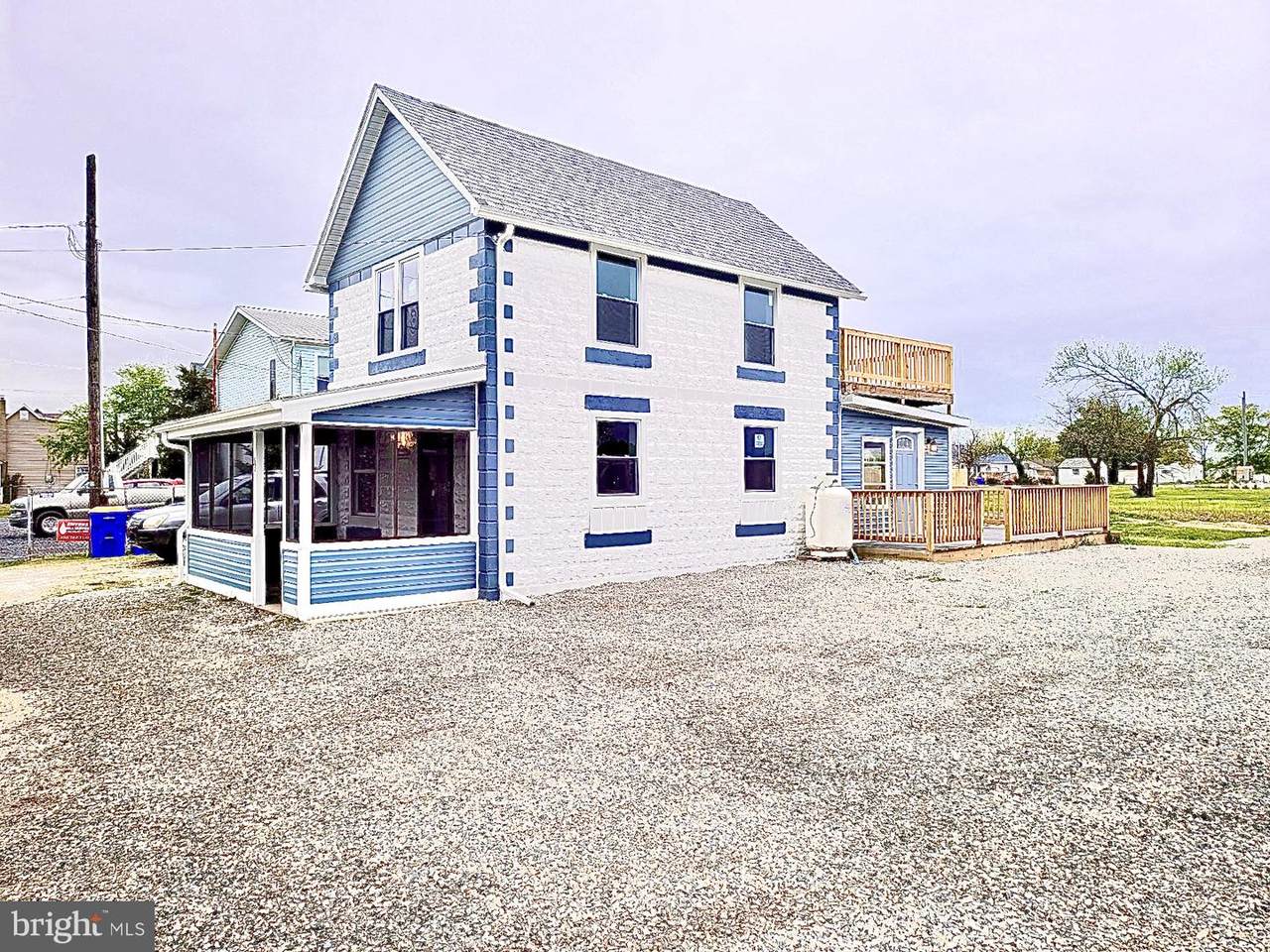 63 Hubbard Ave - Photo 1