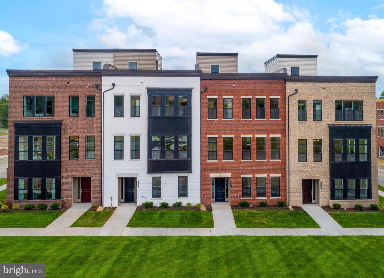 43927 Norman News Terrace - Photo 1