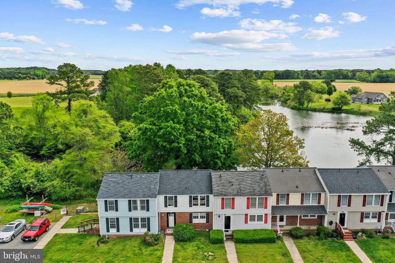 505 Captains Way - Photo 1