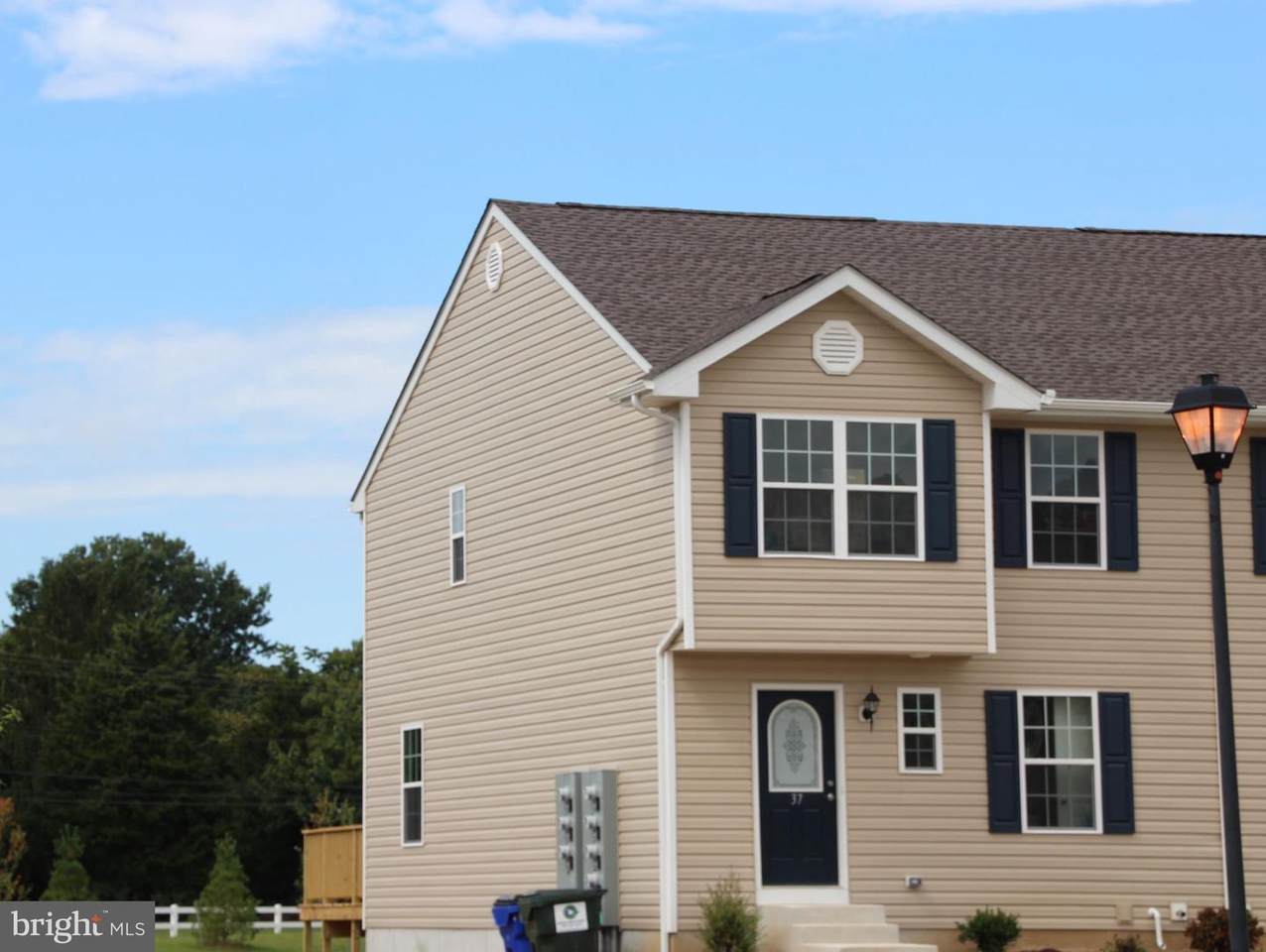 37 Bay Hill Lane - Photo 1