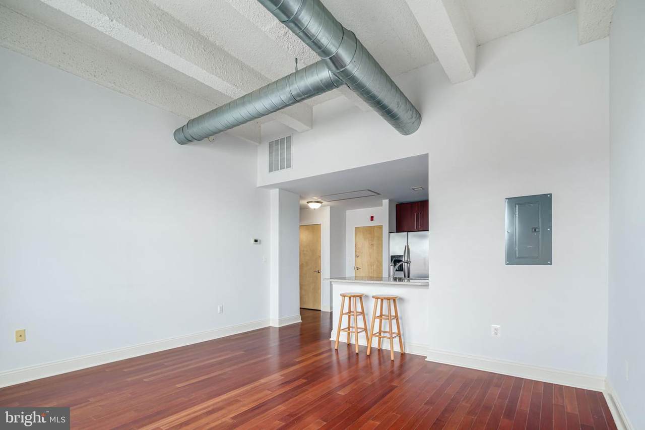 1100 Broad Street - Photo 1